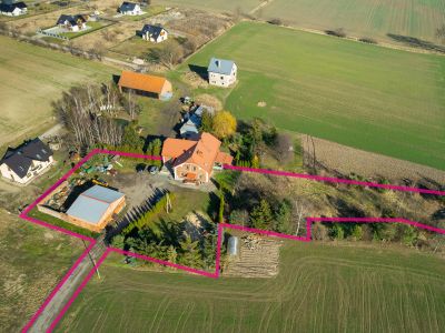 Dom typu dworek z dużą działką !